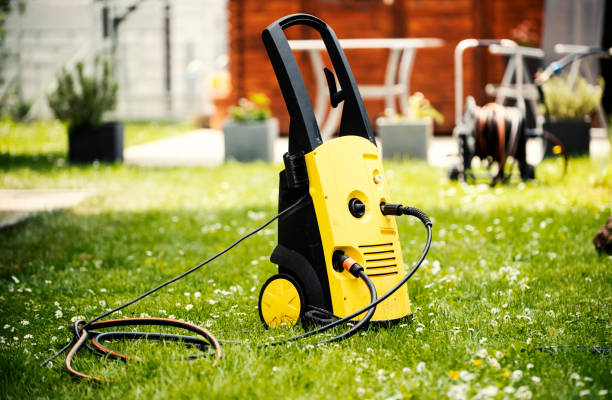 Best Animal Enclosure Cleaning  in Gman, IL